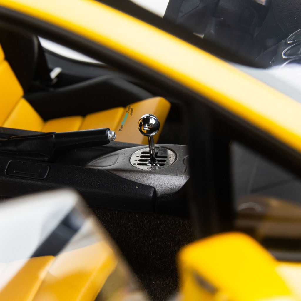 Mô hình siêu xe Lamborghini Gallardo Yellow 1:12 Autoart tốt nhất việt nam (27)