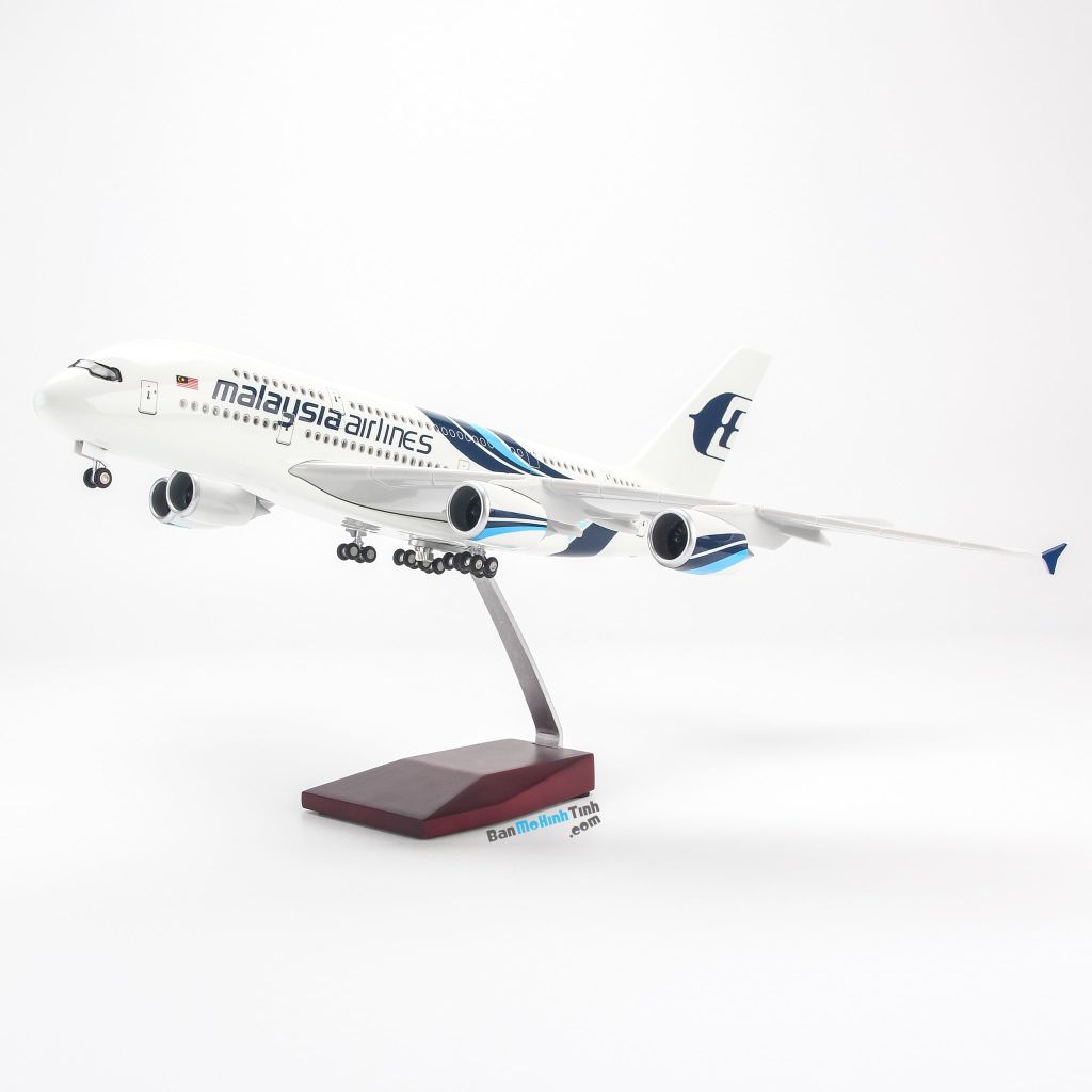 Mô hình máy bay Malaysia Airlines Airbus A380 47cm lắp ráp có đèn Everfly