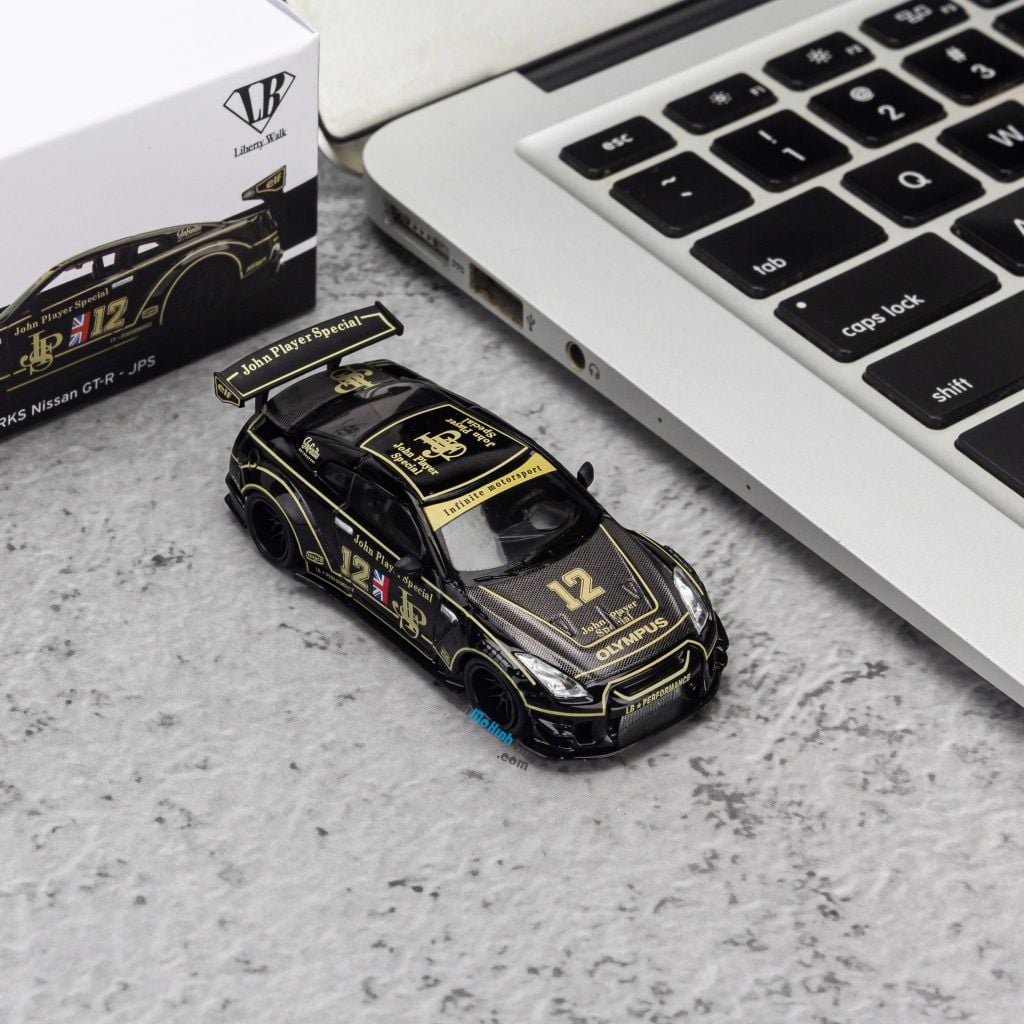 Mô hình xe Nissan GT-R R35 Liberty Walk LB Works 1:64 MiniGT