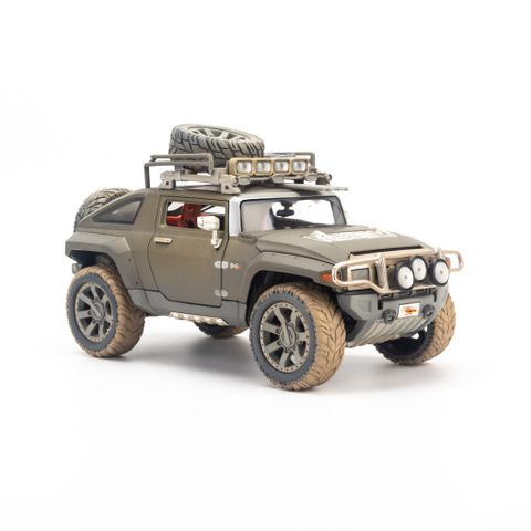 Mô hình xe Hummer HX Concept Old Version 1:18 Maisto 32133