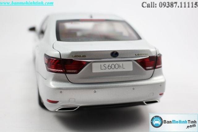 Mô hình xe Lexus LS600hL 1:18 Autoart