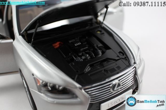 Mô hình xe Lexus LS600hL 1:18 Autoart