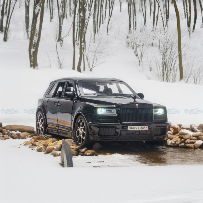 Mô hình xe Rolls Royce Cullinan Black Badge 1:32 Alloy Car Model