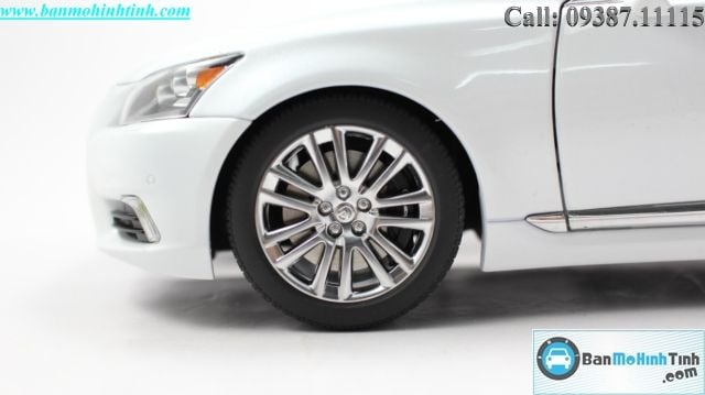 Mô hình xe Lexus LS600hL 1:18 Autoart