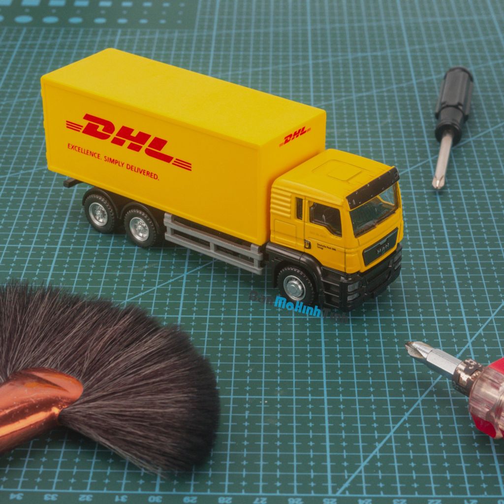 Mô hình xe Man Truck 1:64 UNI