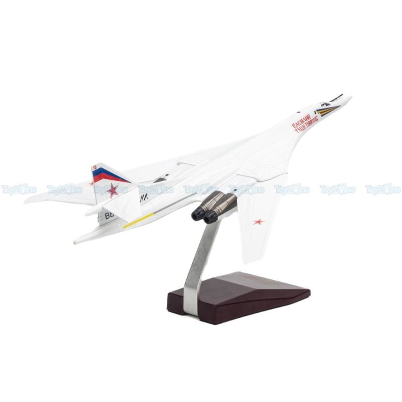 Mô hình máy bay ném bom chiến lược Tupolev Tu-160M2 Blackjack 1:144 NUOTIE
