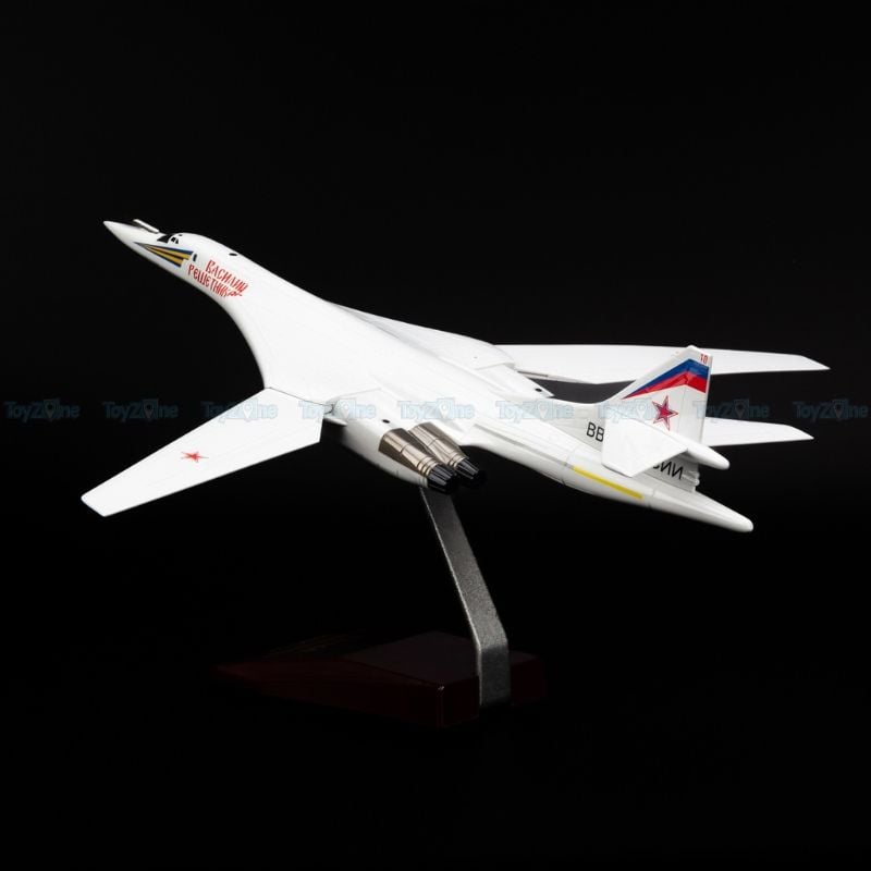 Mô hình máy bay ném bom chiến lược Tupolev Tu-160M2 Blackjack 1:144 NUOTIE