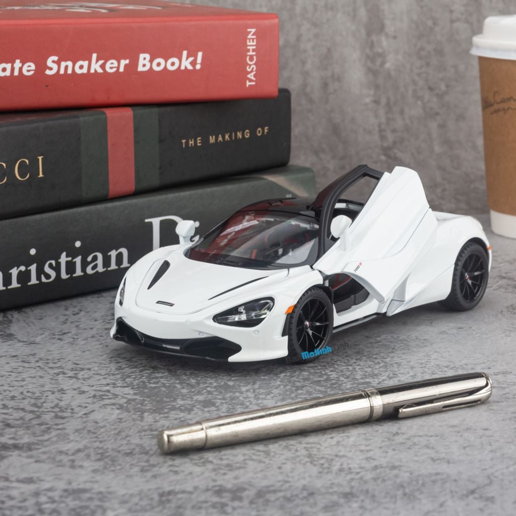 Mô hình xe Mclaren 720S 1:24 Jinlifang
