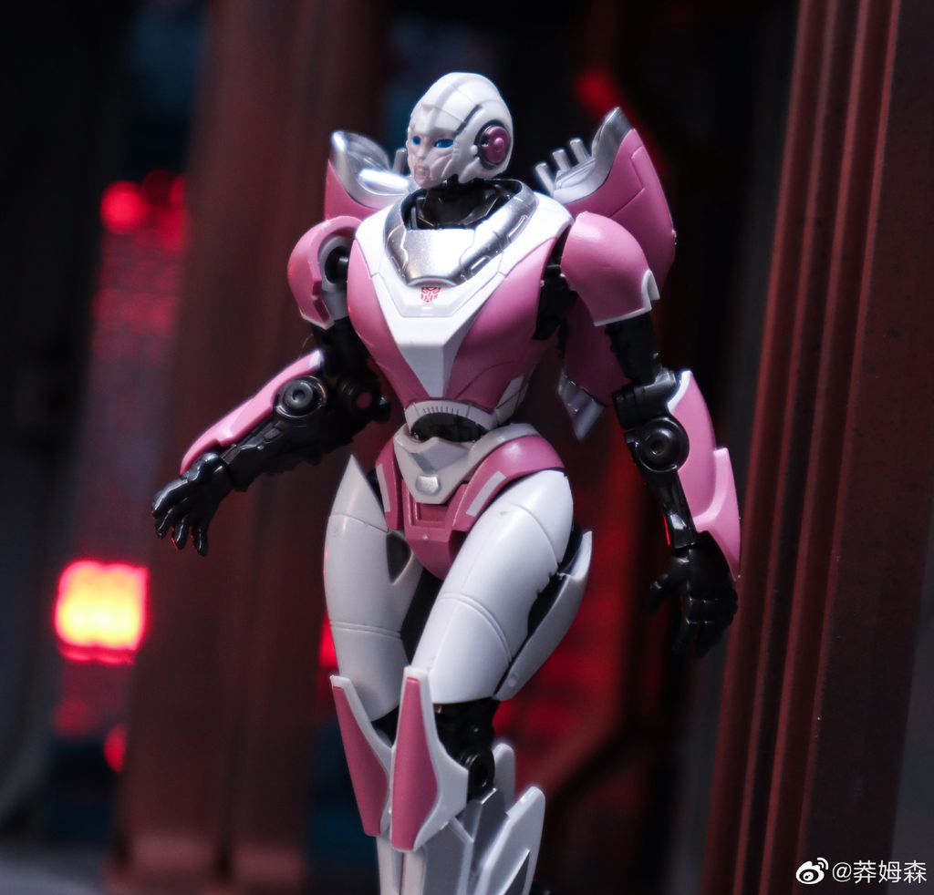 Mô hình kit Transformers Smart Kit 04 Arcee Trumpeter