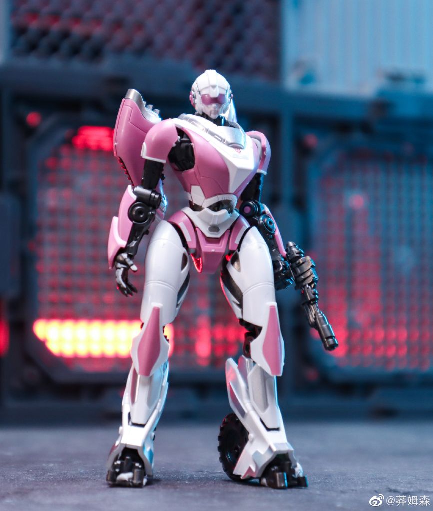 Mô hình kit Transformers Smart Kit 04 Arcee Trumpeter