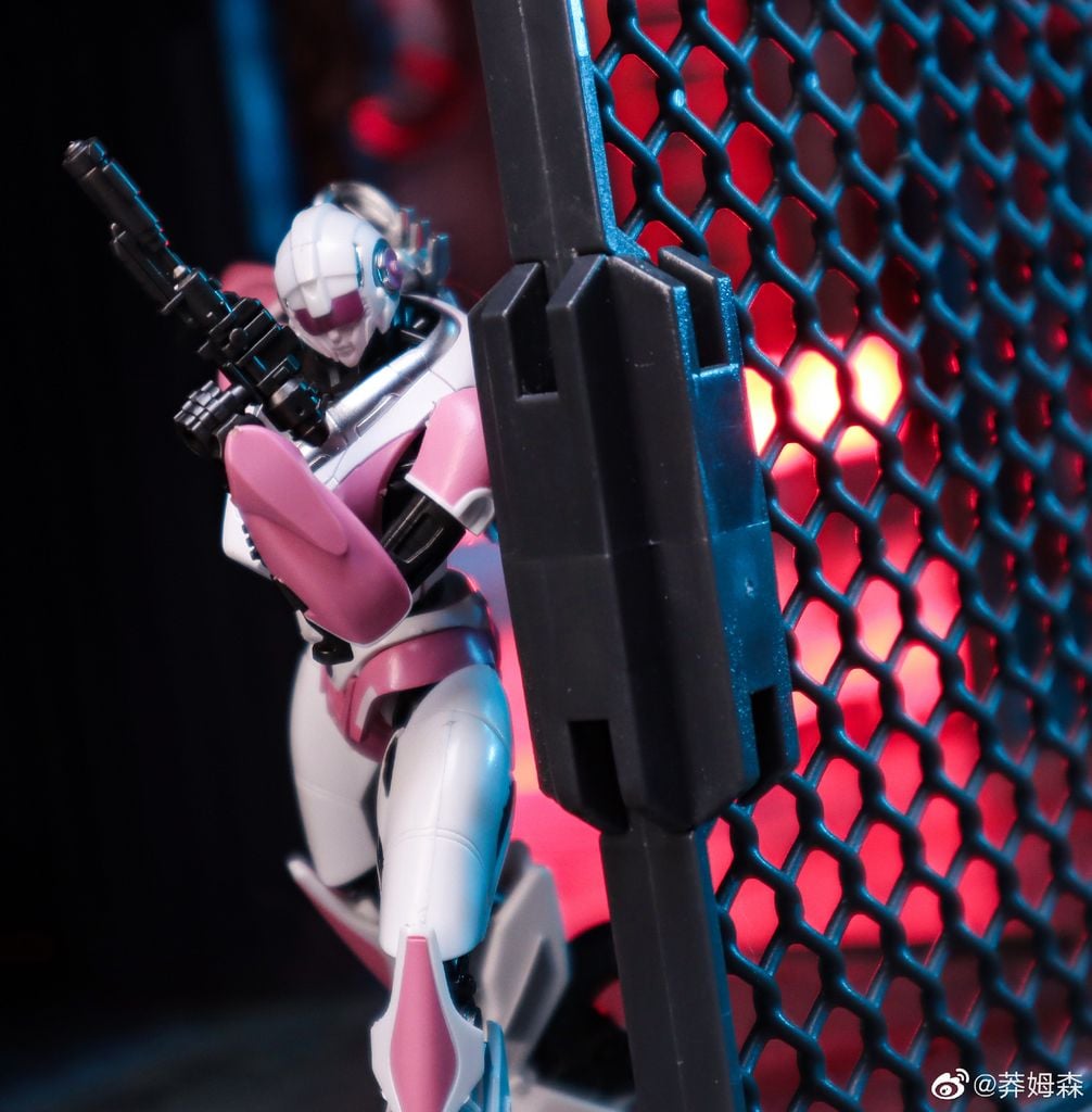 Mô hình kit Transformers Smart Kit 04 Arcee Trumpeter