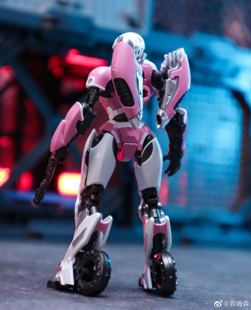 Mô hình kit Transformers Smart Kit 04 Arcee Trumpeter