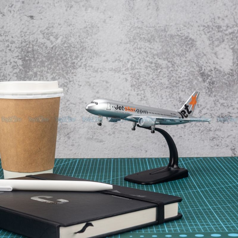 Mô hình máy bay Jetstar Airways Airbus A320 20cm Everfly V&G 71