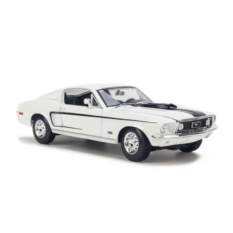 Mô hình xe Ford Mustang GT Cobra Jet 1968 1:18 MAISTO