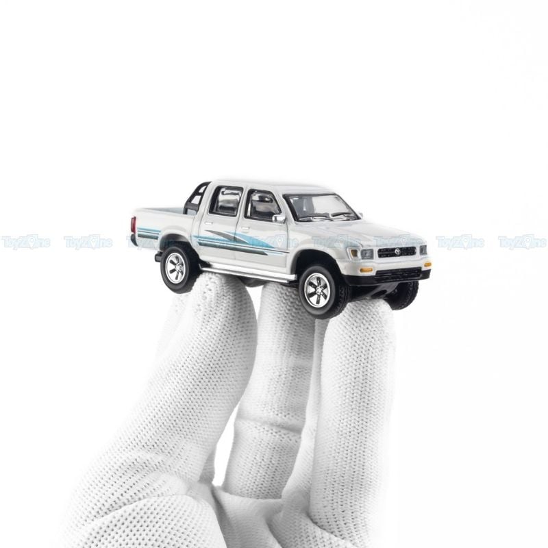 Mô hình xe bán tải Toyota Hilux 1997 1:64 JKM