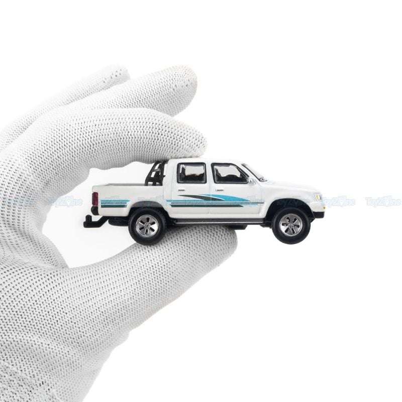 Mô hình xe bán tải Toyota Hilux 1997 1:64 JKM