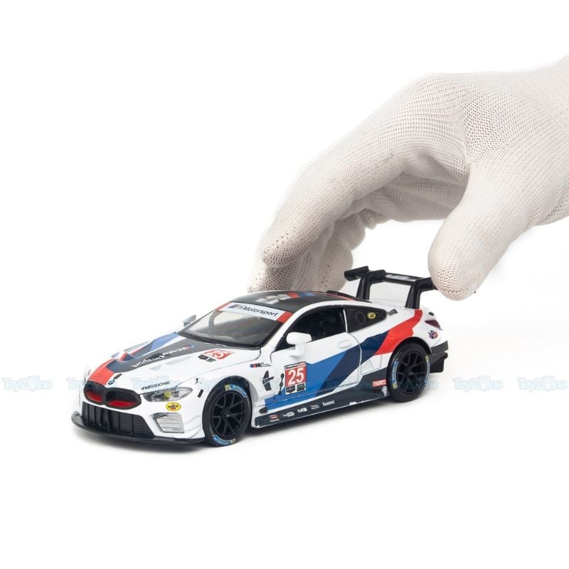 Mô hình xe BMW M8 GTE 1:32 HUADAWEI