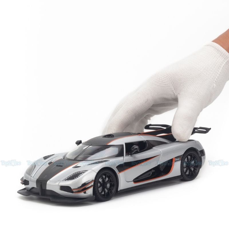 Mô hình xe Koenigsegg One:1 1:24 Newao