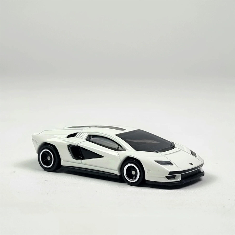 Mô hình xe Lamborghini Countach LPI800 1:64 Tomica