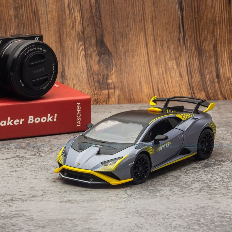 Mô hình xe Lamborghini Huracan STO 1:24 CCA