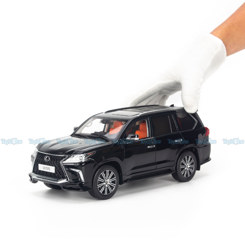 Mô hình xe Lexus LX570 Supersport 2021 1:18 LCD