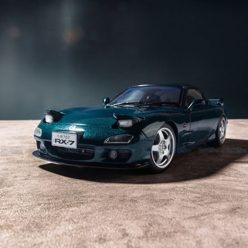 Mô hình xe Mazda RX7 Type RS (FD3S) 1:18 Solido
