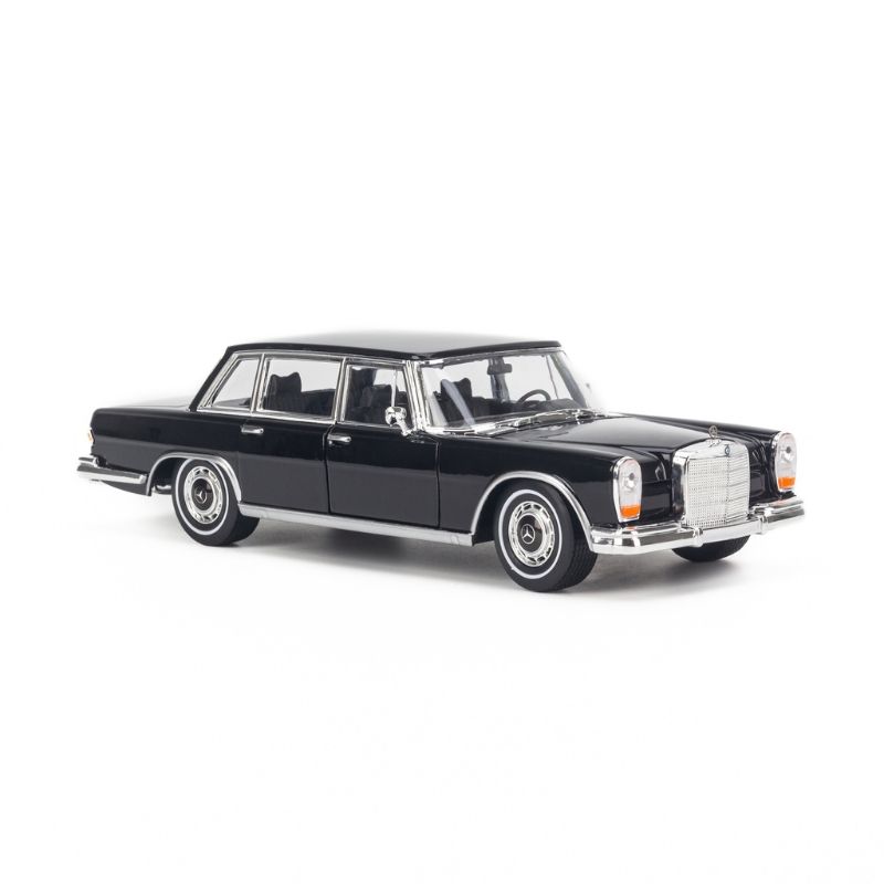Mô hình xe Mercedes Benz 600 1963 1:24 Welly