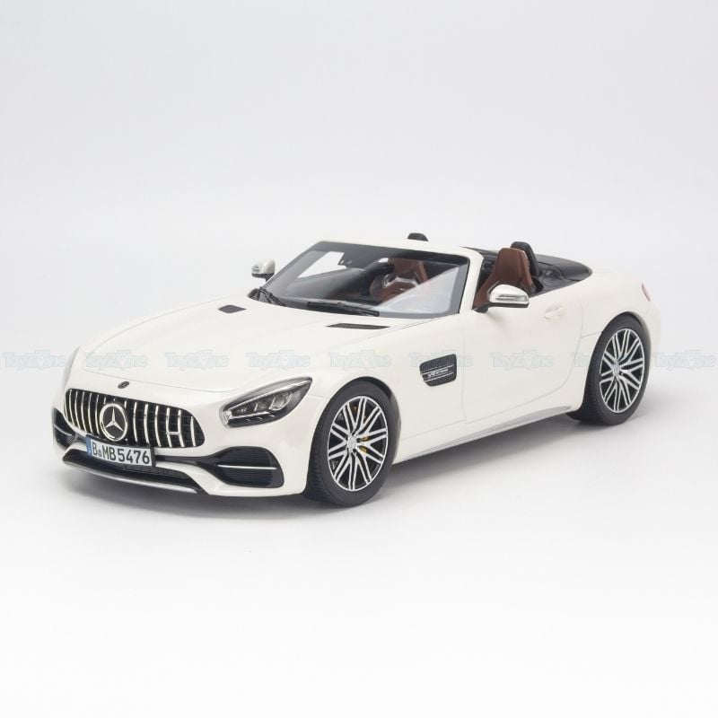 Mô hình xe Mercedes-Benz GTC 2019 1:18 Norev