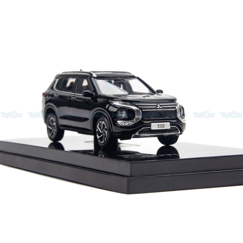 Mô hình xe Mitsubishi Outlander 2021 1:64 JKM