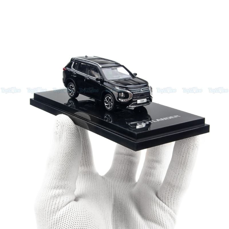Mô hình xe Mitsubishi Outlander 2021 1:64 JKM