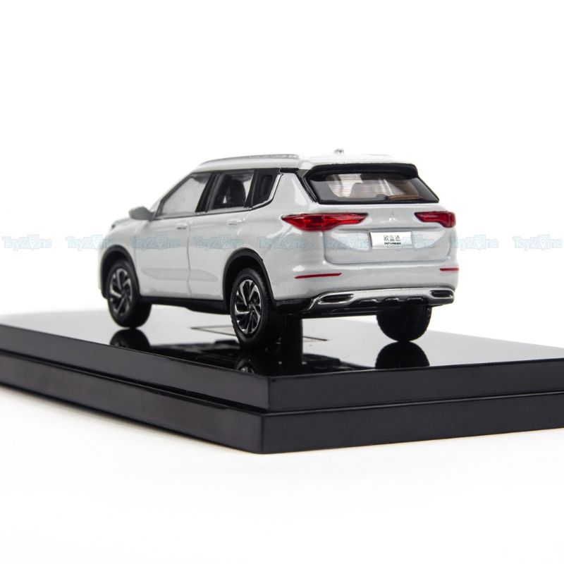 Mô hình xe Mitsubishi Outlander 2021 1:64 JKM