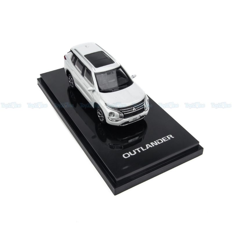 Mô hình xe Mitsubishi Outlander 2021 1:64 JKM