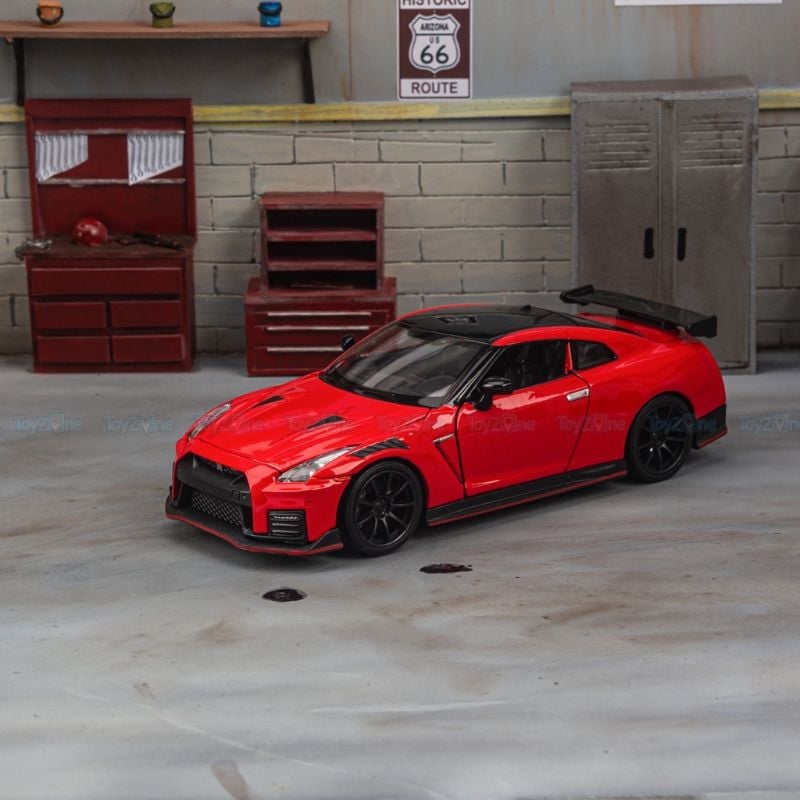 Mô hình xe Nissan GTR R35 Nismo 1:32 HUADAWEI
