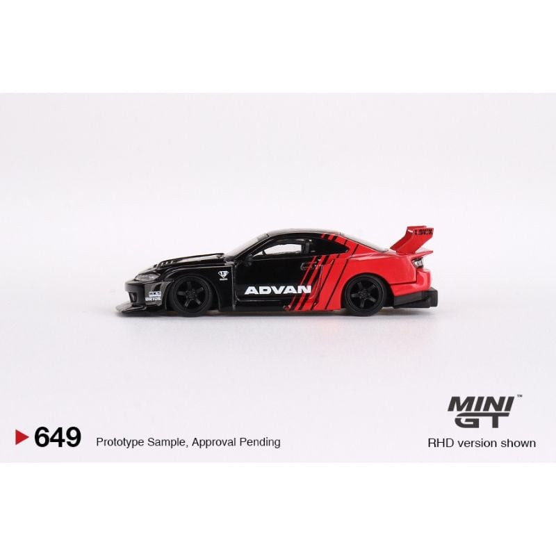 Mô hình xe Nissan LB-Super Silhouette S15 Silvia 1:64 MiniGT