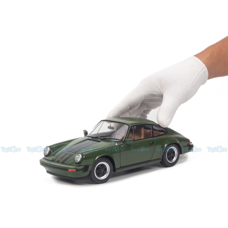 Mô hình xe Porsche 911 SC 1974 1:18 Solido