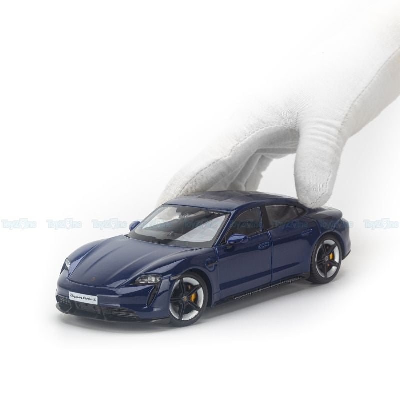 Mô hình xe Porsche Taycan Turbo S 1:24 Bburago