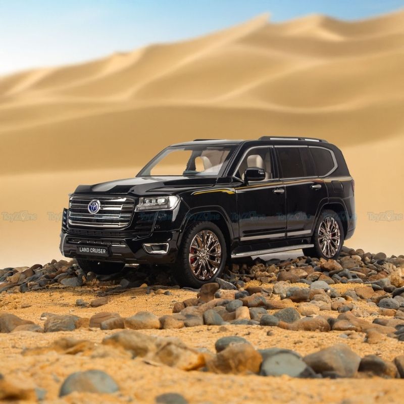 Mô hình xe Toyota Land Cruiser LC300 1:18 CHEZHI