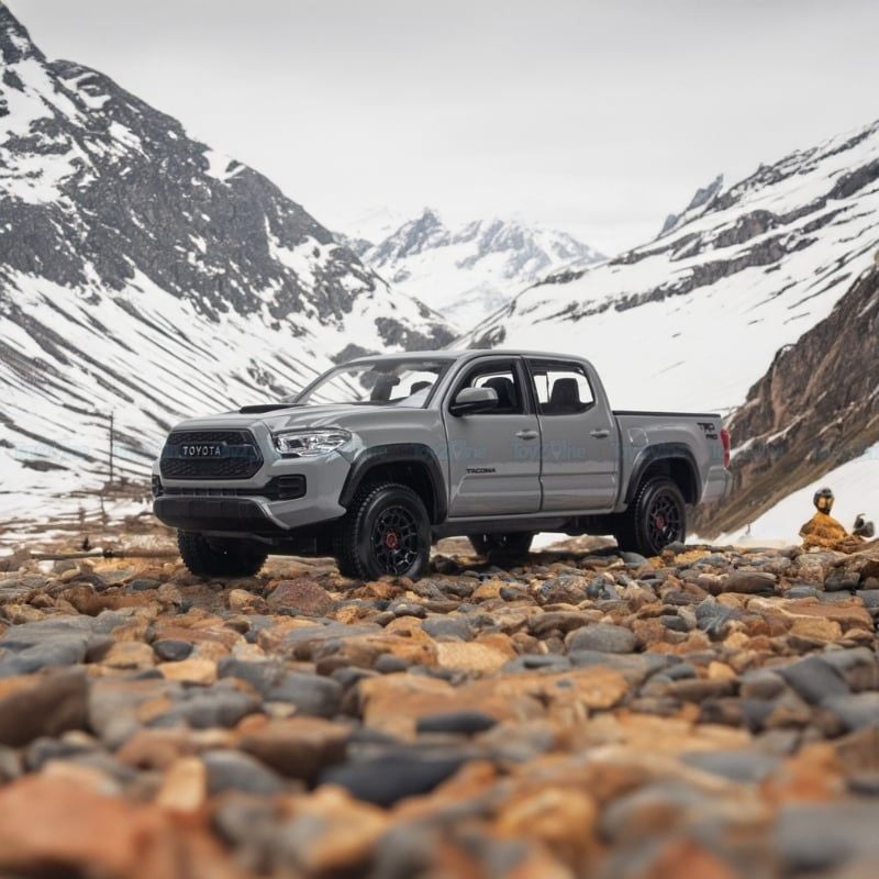 Mô hình xe Toyota Tacoma TRD Pro 2023 1:27 Maisto