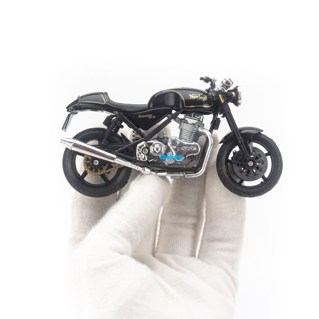 Mô hình xe mô tô Norton Commando 961 SE Black 1:18 Welly
