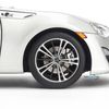 Mô hình xe thể thao Scion FRS 1:18 Autoart Silver Metallic (3)