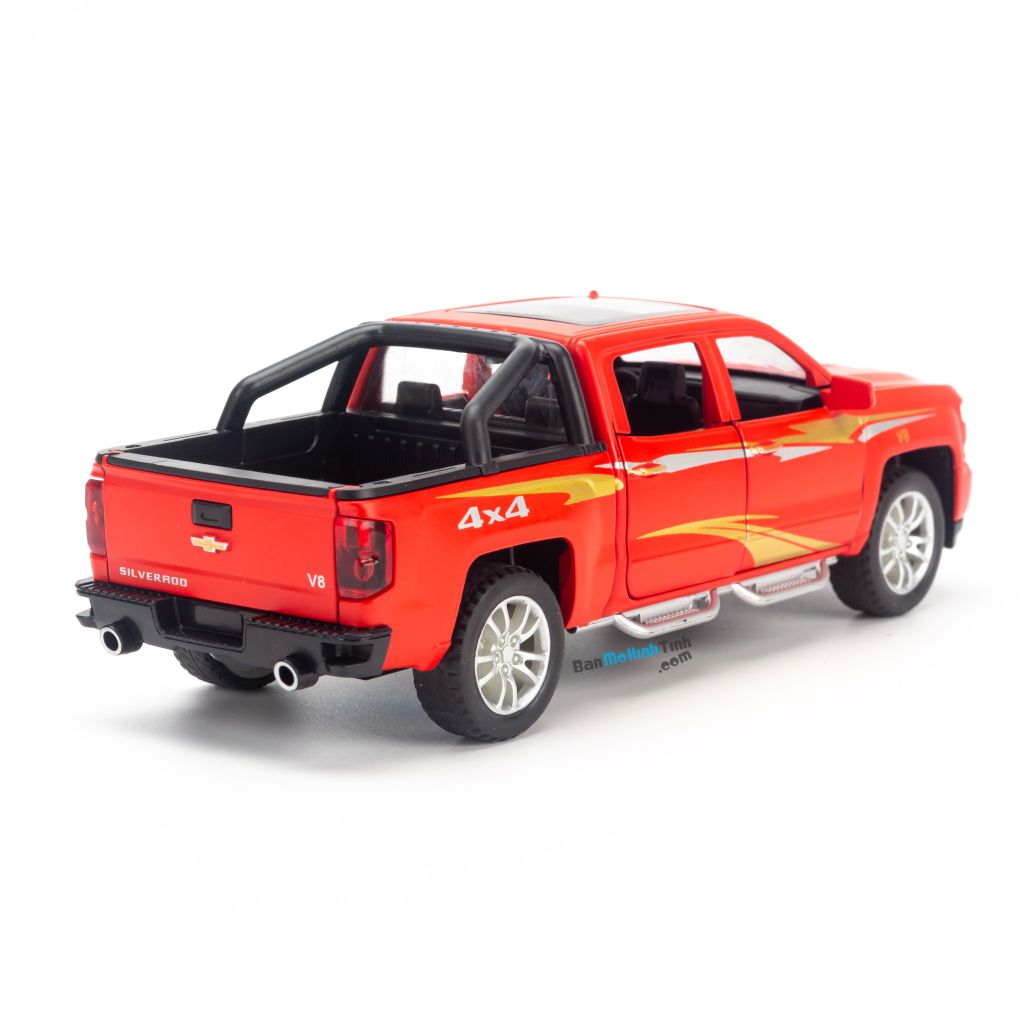 Mô hình xe Chervolet Silverado 1:32 Red (2)