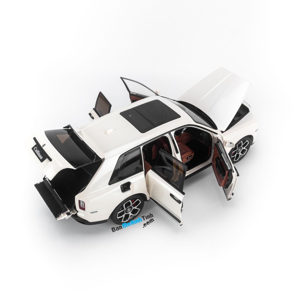 Mô hình xe Rolls Royce Cullinan Black Badge 1:18 Kengfai