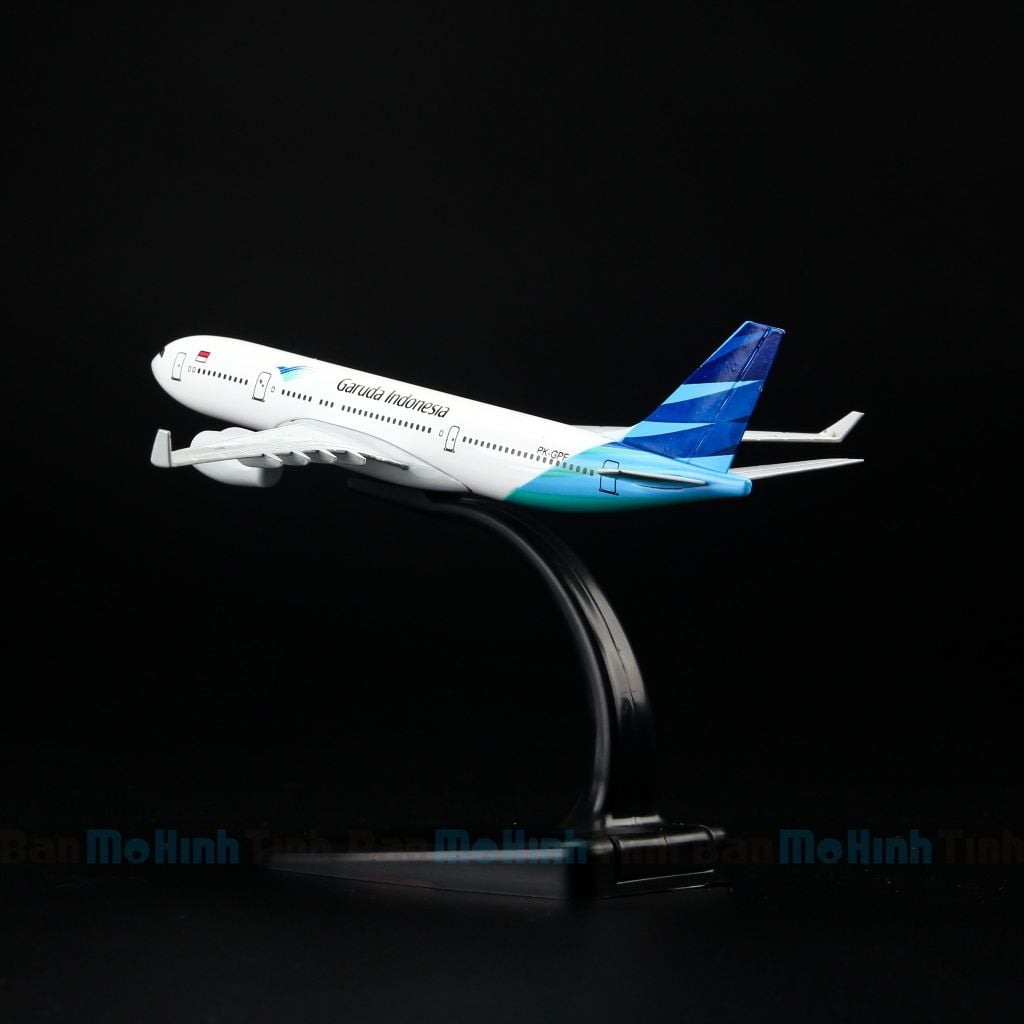 Mô hình máy bay Garuda Indonesia 16cm Everfly
