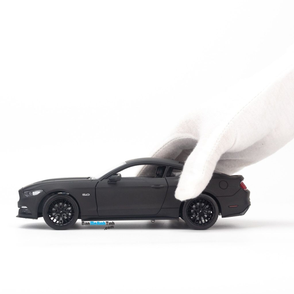 Mô hình xe Ford Mustang GT 2015 1:24 Welly Matte Black (9)