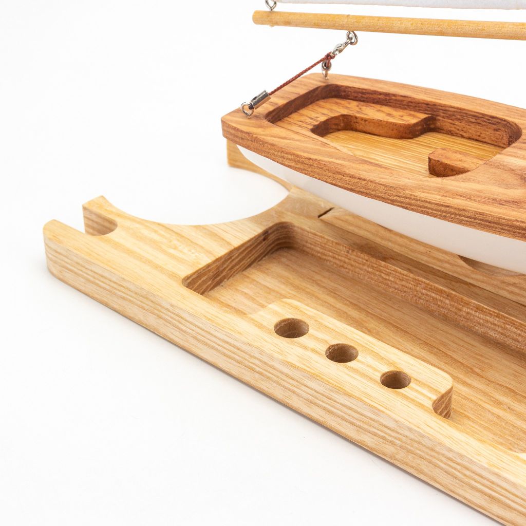 Mô hình thuyền buồm Lucky C200