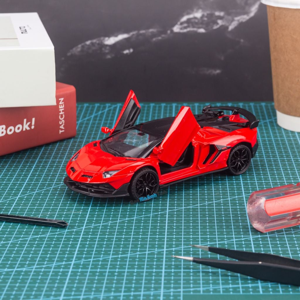 Mô hình xe Lamborghini Aventador SVJ 1:32 Miniauto