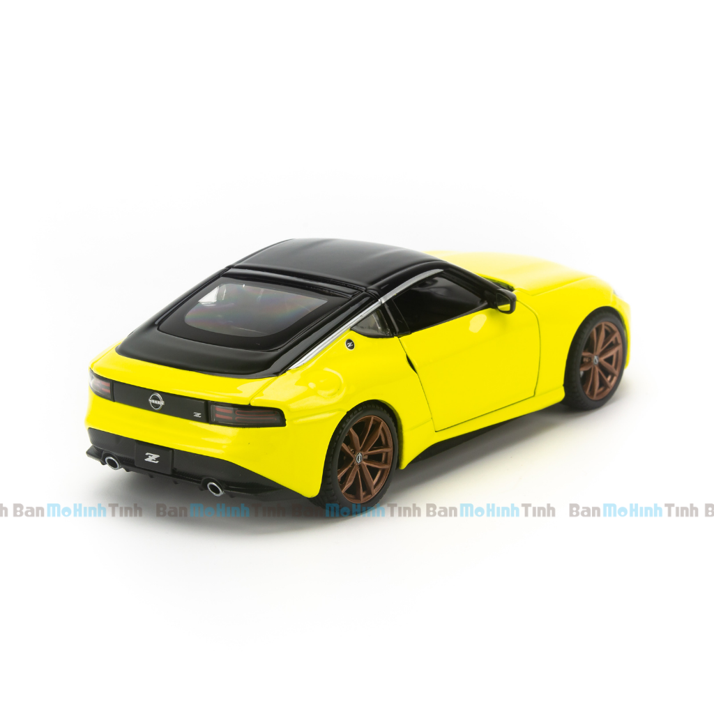 Mô hình xe Nissan Z 2023 1:24 Maisto
