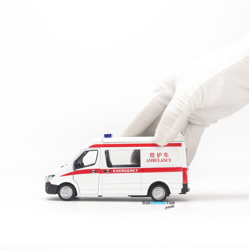 Bộ mô hình xe cứu thương đồ chơi 1:35, 1:36