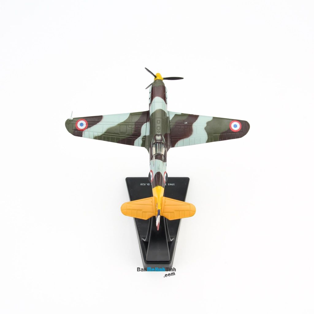 Mô hình máy bay chiến đấu Dewoitine D520 1941 France 1:72 Amer