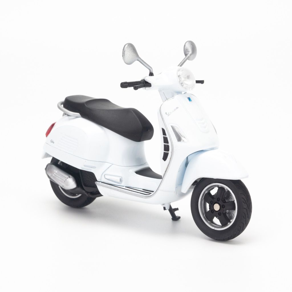 Mô hình xe Vespa GTS 125cc 2017 1:18 Welly White
